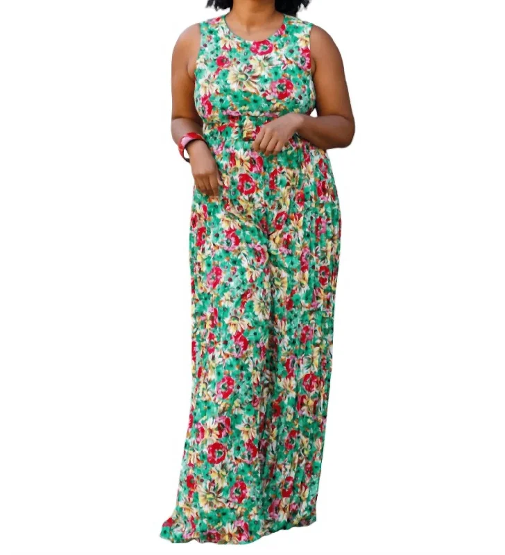 women's lightweight capris -Pleated Floral Jumpsuit In Green