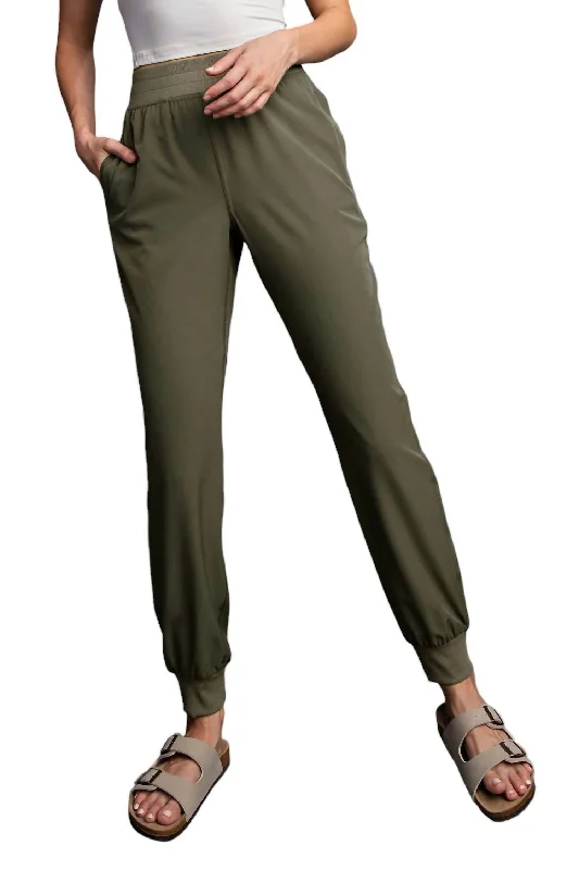 casual lounge pants for women -Mid Rise Jogger Pants In Army Green